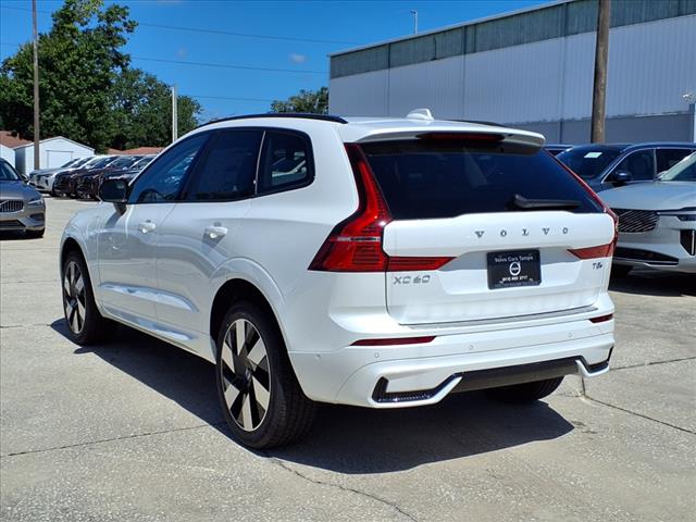 2025 Volvo XC60 T8 Plus Dark Theme