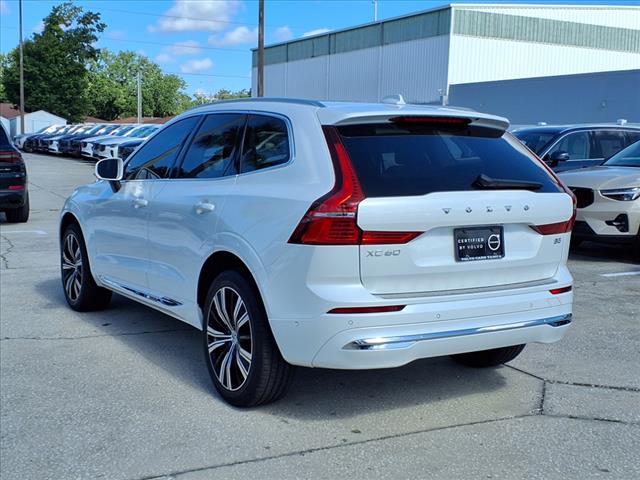 2023 Volvo XC60 B5 Ultimate Bright Theme