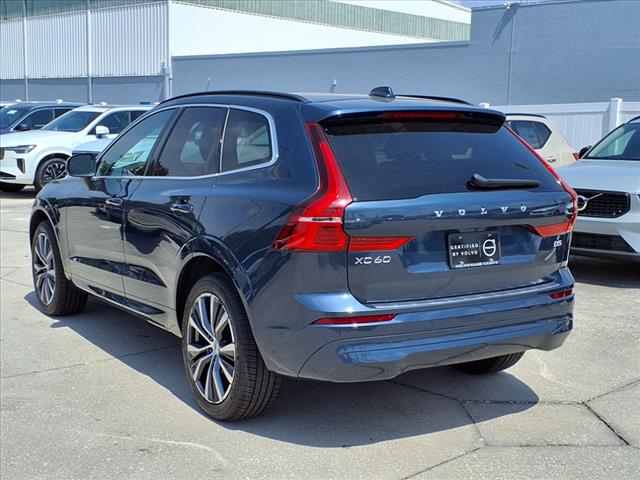2022 Volvo XC60 B5 Momentum