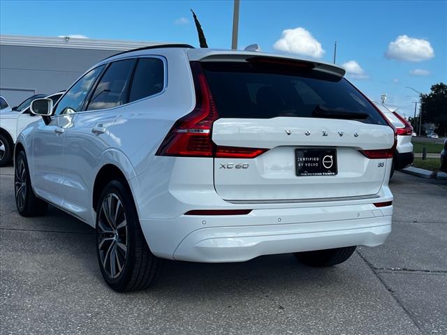 2022 Volvo XC60 B5 Momentum
