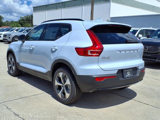 2026 Volvo XC40 B5 Plus Dark Theme