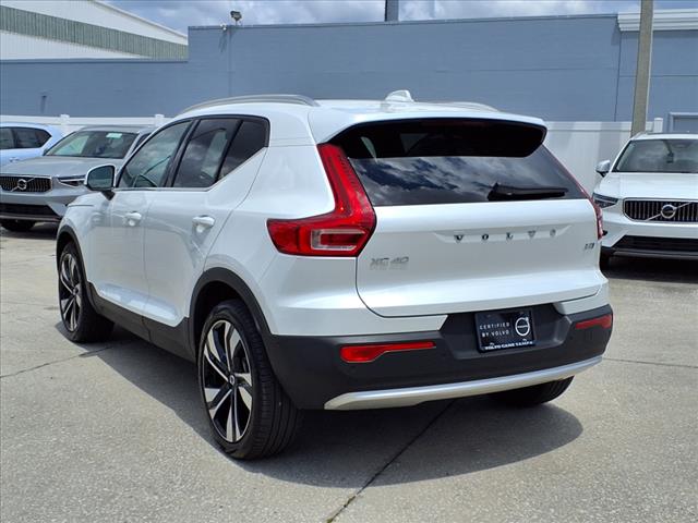 2024 Volvo XC40 B5 Plus Bright Theme