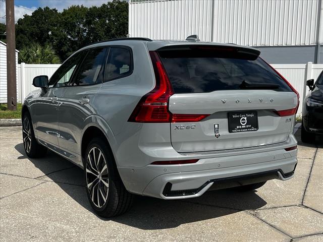 2025 Volvo XC60 B5 Plus Dark Theme