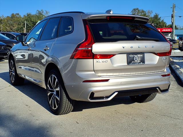 2025 Volvo XC60 B5 Plus Dark Theme