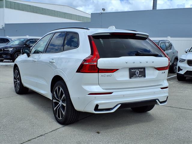 2025 Volvo XC60 B5 Plus Dark Theme