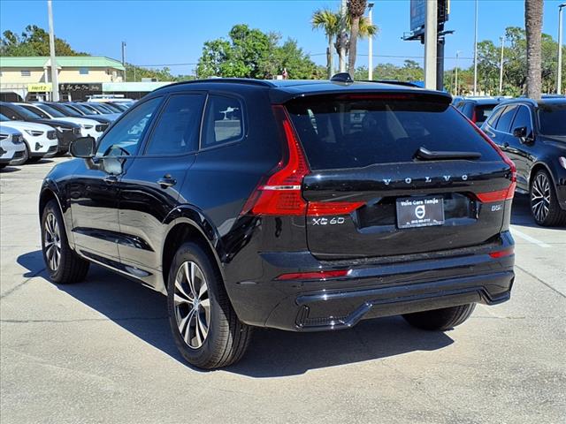 2025 Volvo XC60 B5 Core Dark Theme