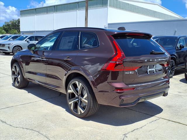 2026 Volvo XC60 B5 Ultra Dark Theme