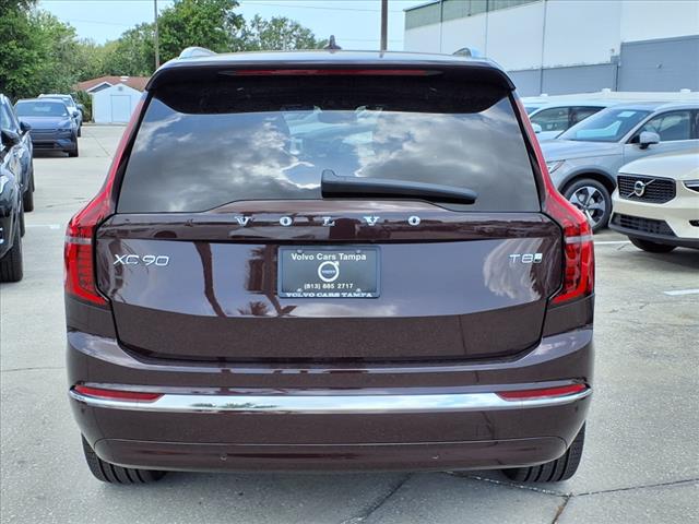 2025 Volvo XC90 T8 Core Bright Theme