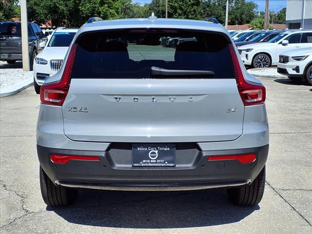 2026 Volvo XC40 B4 Plus Bright Theme