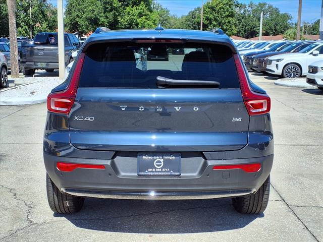 2026 Volvo XC40 B4 Plus Bright Theme