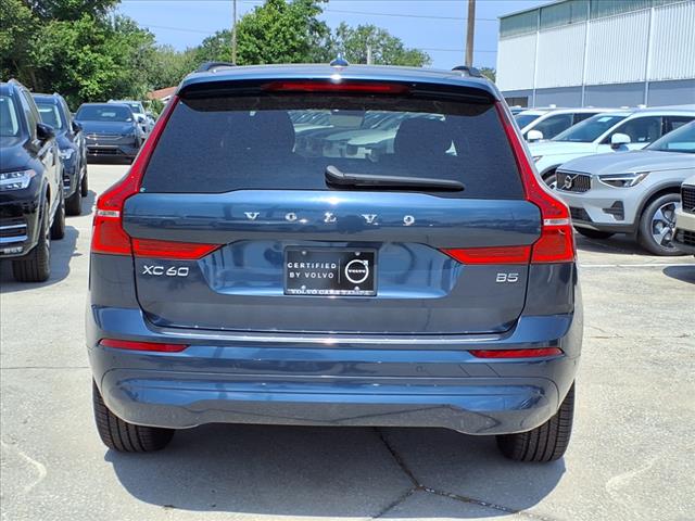 2022 Volvo XC60 B5 Momentum