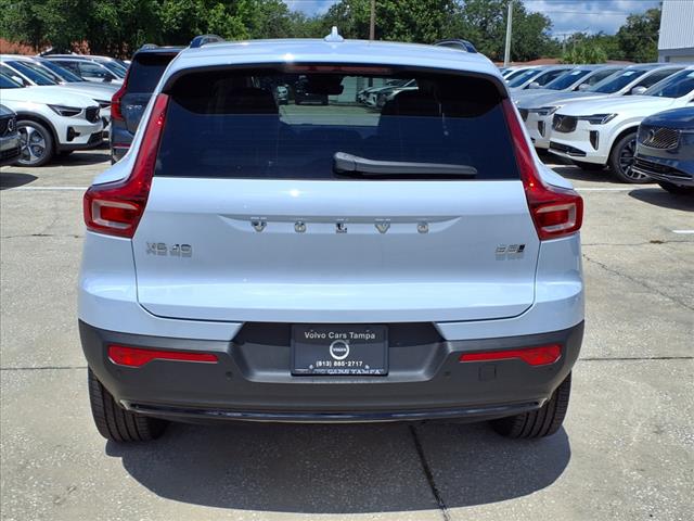 2026 Volvo XC40 B5 Plus Dark Theme