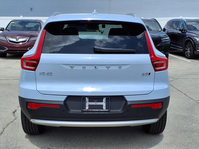 2025 Volvo XC40 B5 Plus Bright Theme