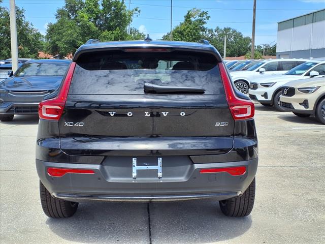 2026 Volvo XC40 ULTRA B5 AWD B5 Ultra Dark Theme