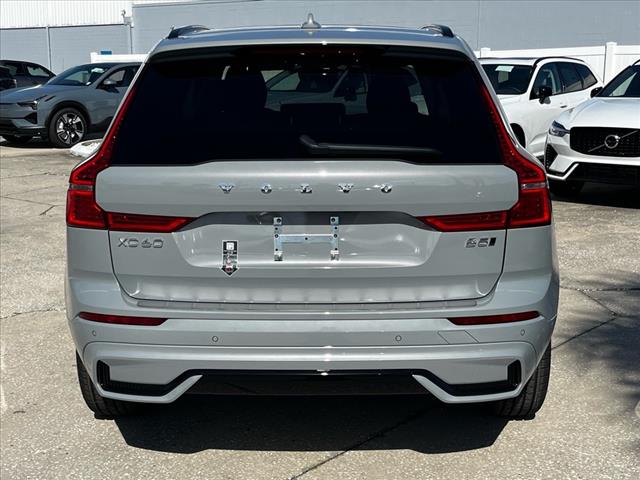 2025 Volvo XC60 B5 Plus Dark Theme