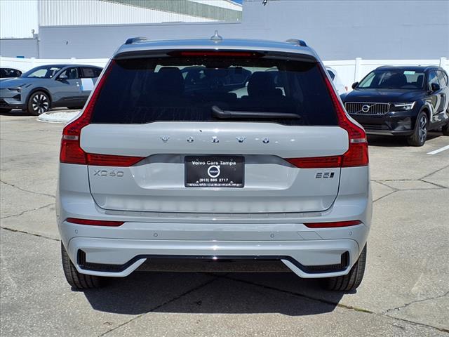 2025 Volvo XC60 B5 Plus Dark Theme