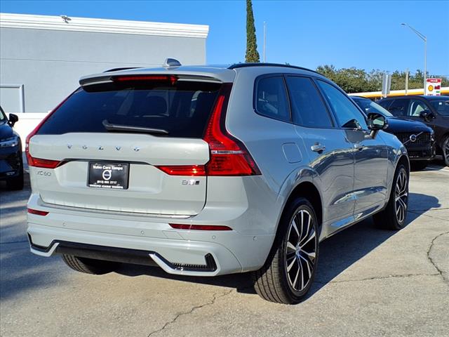 2025 Volvo XC60 B5 Plus Dark Theme