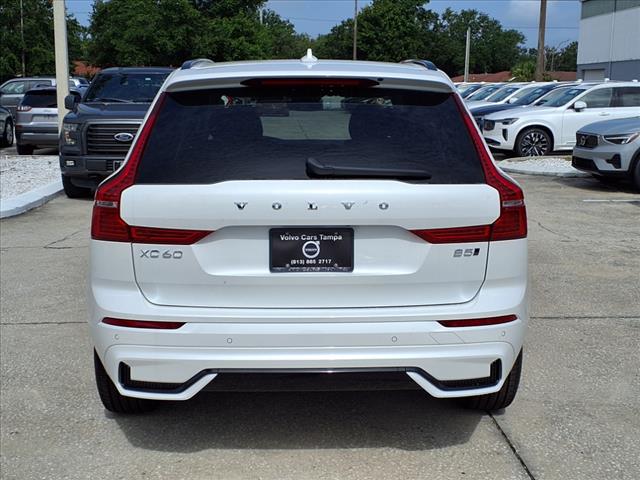 2025 Volvo XC60 B5 Core Dark Theme
