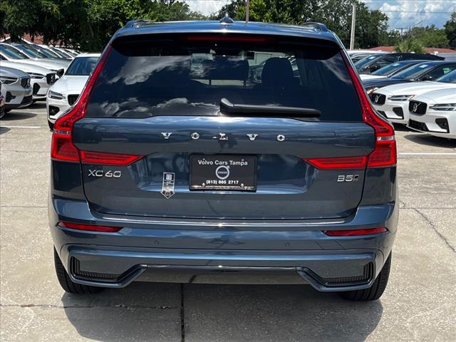 2025 Volvo XC60 B5 Core Dark Theme