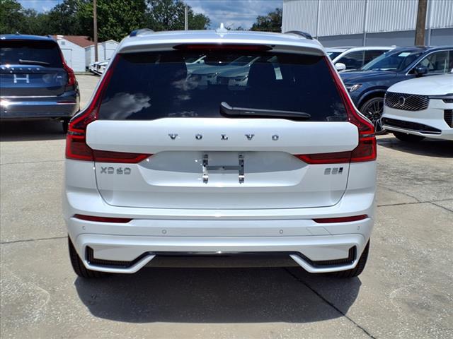 2026 Volvo XC60 B5 Core Dark Theme