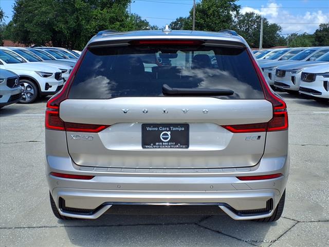2026 Volvo XC60 B5 Ultra Dark Theme