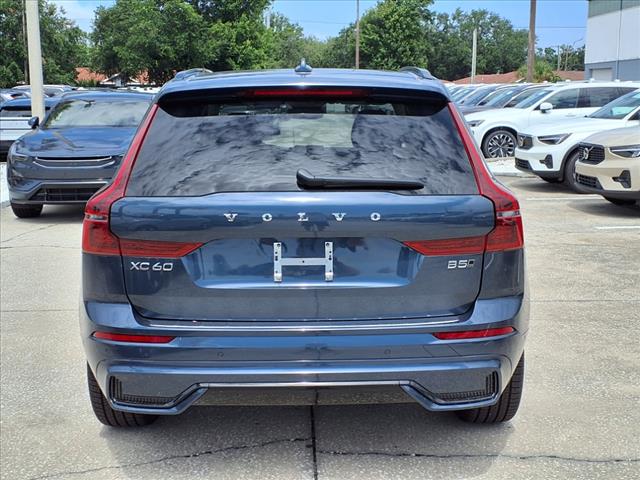 2026 Volvo XC60 B5 Ultra Dark Theme