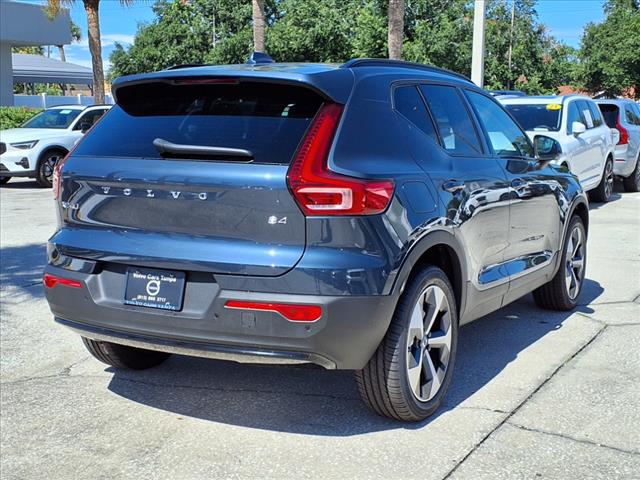 2026 Volvo XC40 B4 Plus Bright Theme