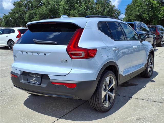 2026 Volvo XC40 B5 Plus Dark Theme