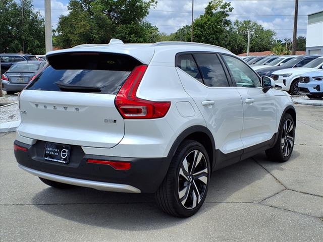 2024 Volvo XC40 B5 Plus Bright Theme
