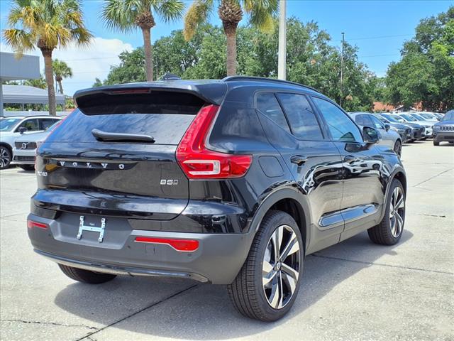2026 Volvo XC40 ULTRA B5 AWD B5 Ultra Dark Theme