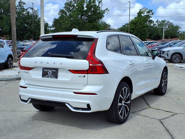 2025 Volvo XC60 B5 Plus Dark Theme