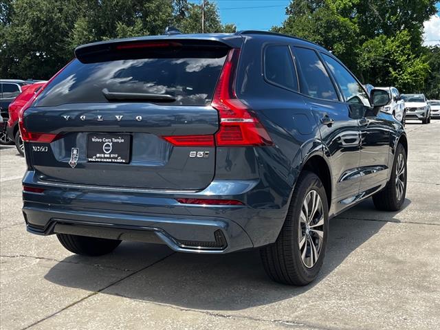 2025 Volvo XC60 B5 Core Dark Theme