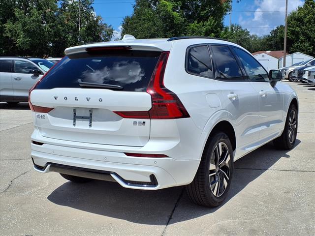 2026 Volvo XC60 B5 Core Dark Theme