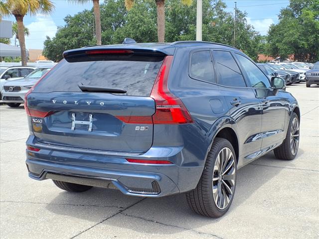 2026 Volvo XC60 B5 Ultra Dark Theme