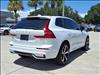 2022 Volvo XC60 B5 R-Design