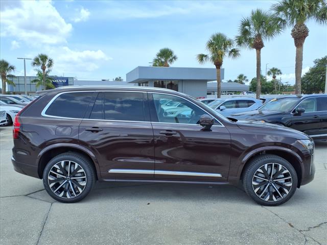 2025 Volvo XC90 T8 Core Bright Theme