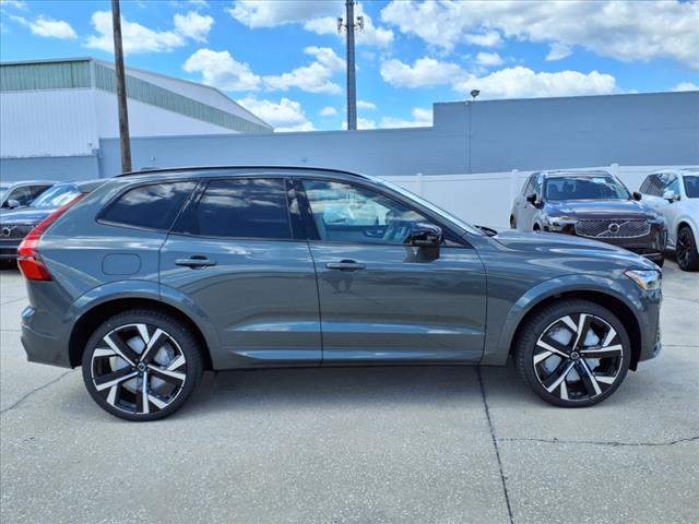 2026 Volvo XC60 T8 Ultra Dark Theme