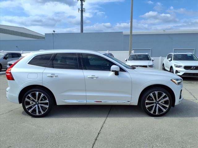 2023 Volvo XC60 B5 Ultimate Bright Theme