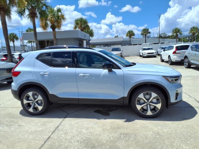 2026 Volvo XC40 B5 Plus Dark Theme