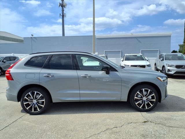 2025 Volvo XC60 B5 Plus Dark Theme