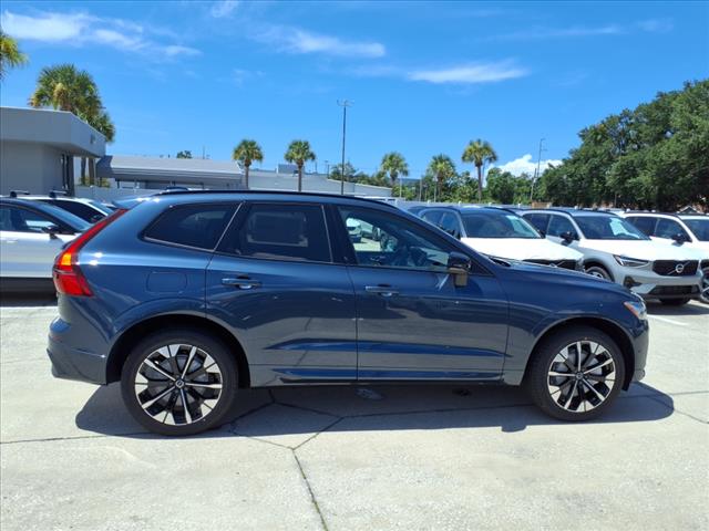 2026 Volvo XC60 B5 Plus Dark Theme