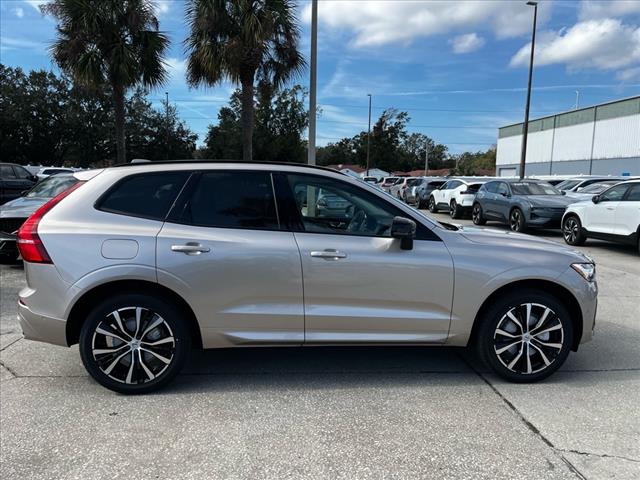 2025 Volvo XC60 B5 Plus Dark Theme