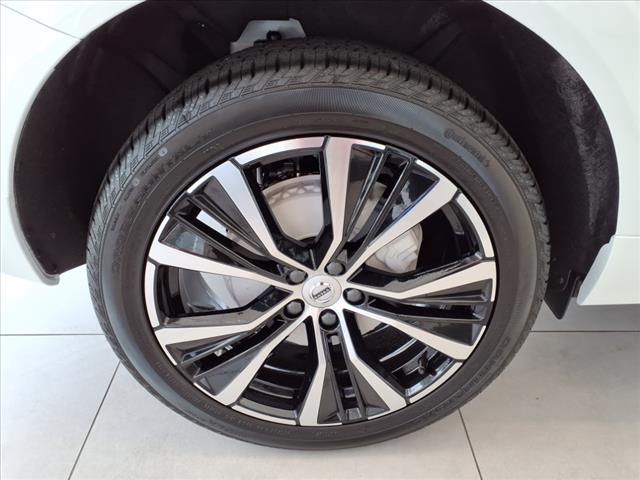 2025 Volvo XC60 B5 Plus Dark Theme