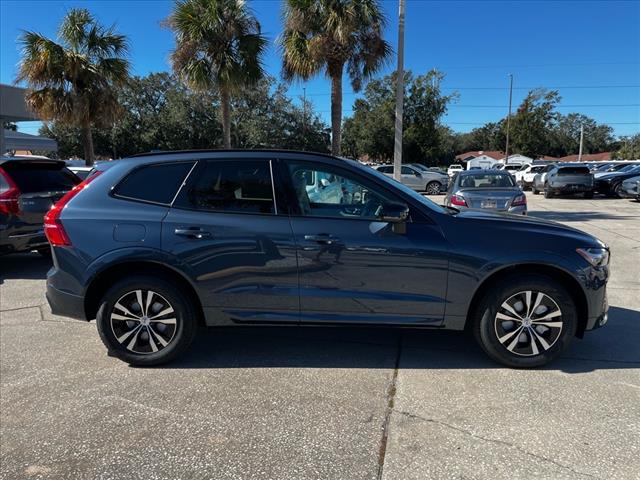 2025 Volvo XC60 B5 Core Dark Theme
