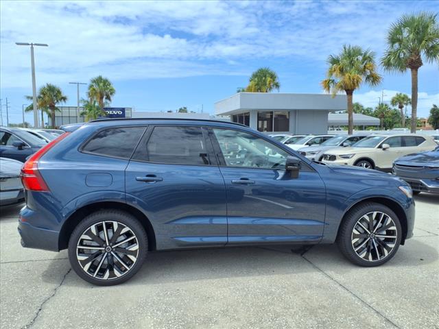 2026 Volvo XC60 B5 Ultra Dark Theme