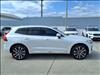 2023 Volvo XC60 B5 Ultimate Bright Theme