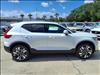 2025 Volvo XC40 B5 Ultra Bright Theme