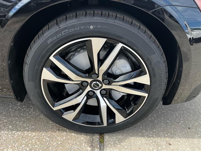 2025 Volvo S60 B5 Core