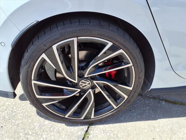 2024 Volkswagen Golf GTI Autobahn