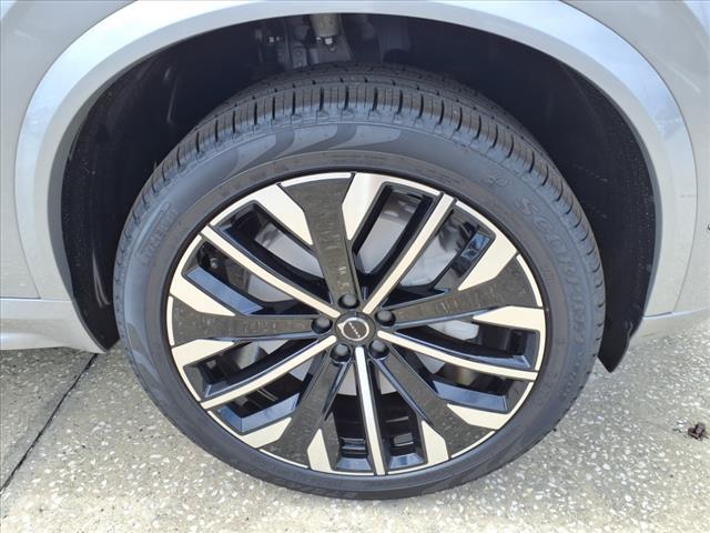2025 Volvo XC90 B6 Plus Bright Theme 7P